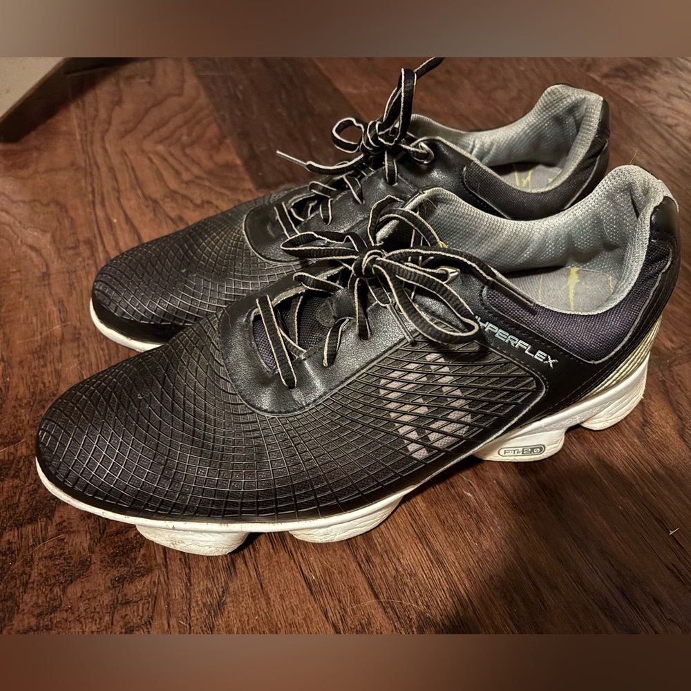 Footjoy Hyperflex golf spikes